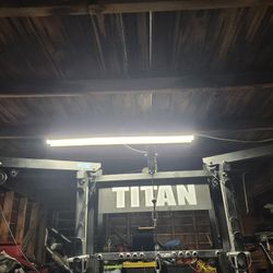 Titan Workout  Machine 