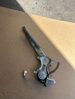 2001-2005 Lexus is300 Window Regular and Motor Assembly Driver Side