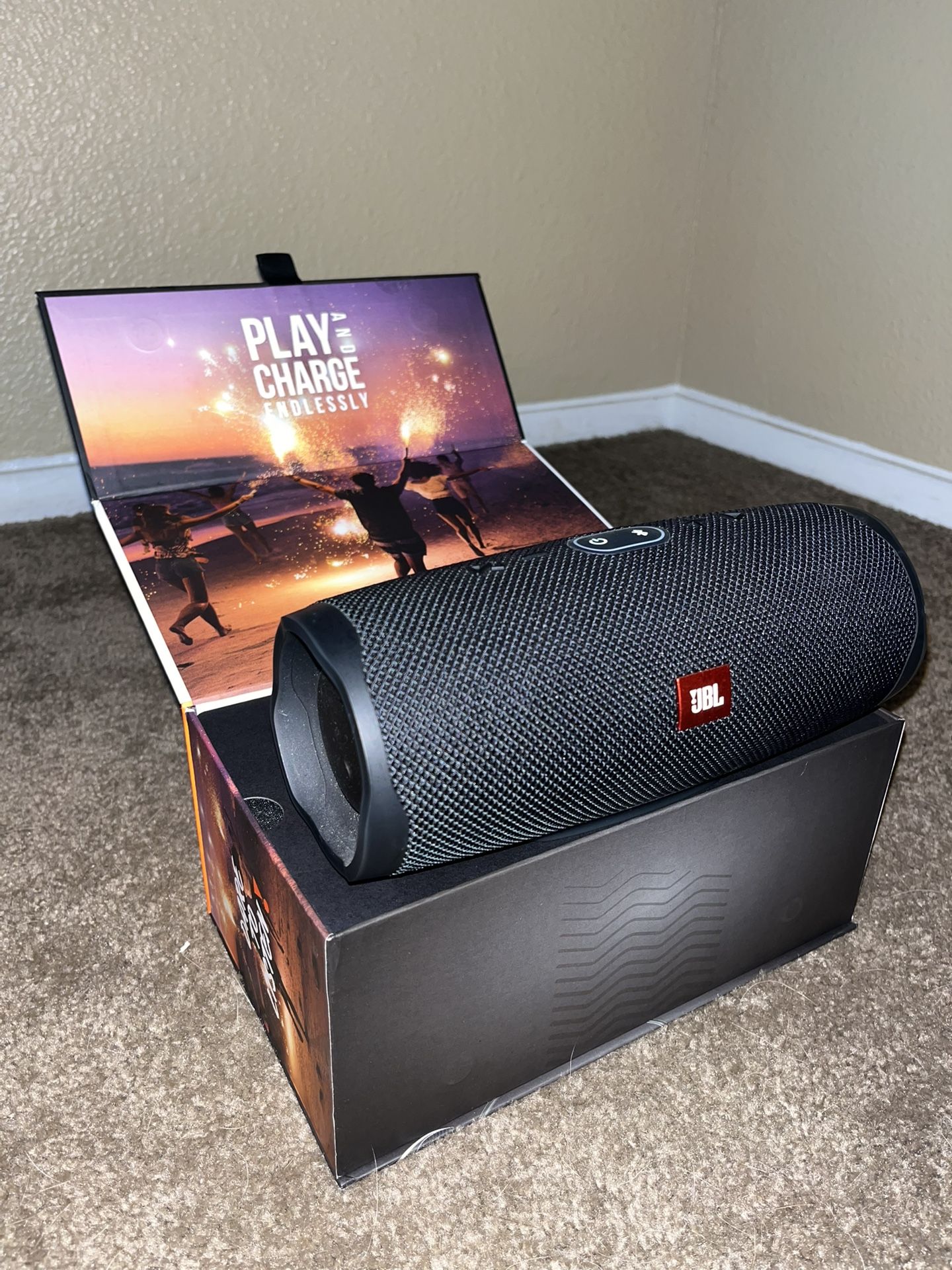 JBL Charge 4