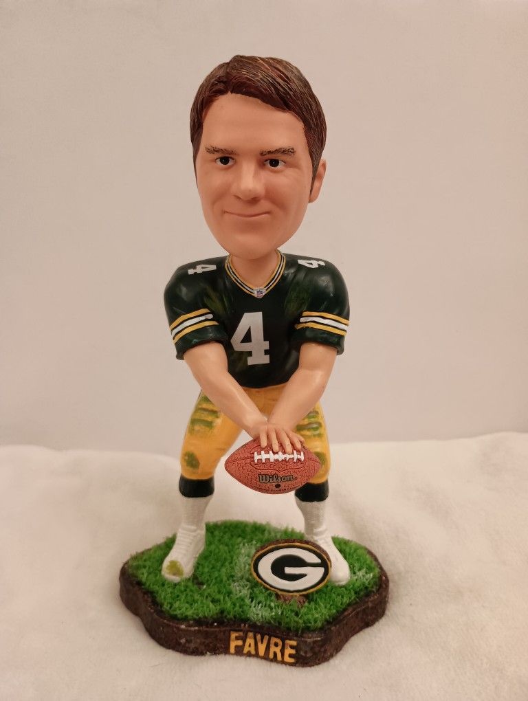Brett Farve Football Bobblehead 
