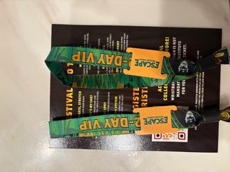 2 day vip escape tickets (x2)