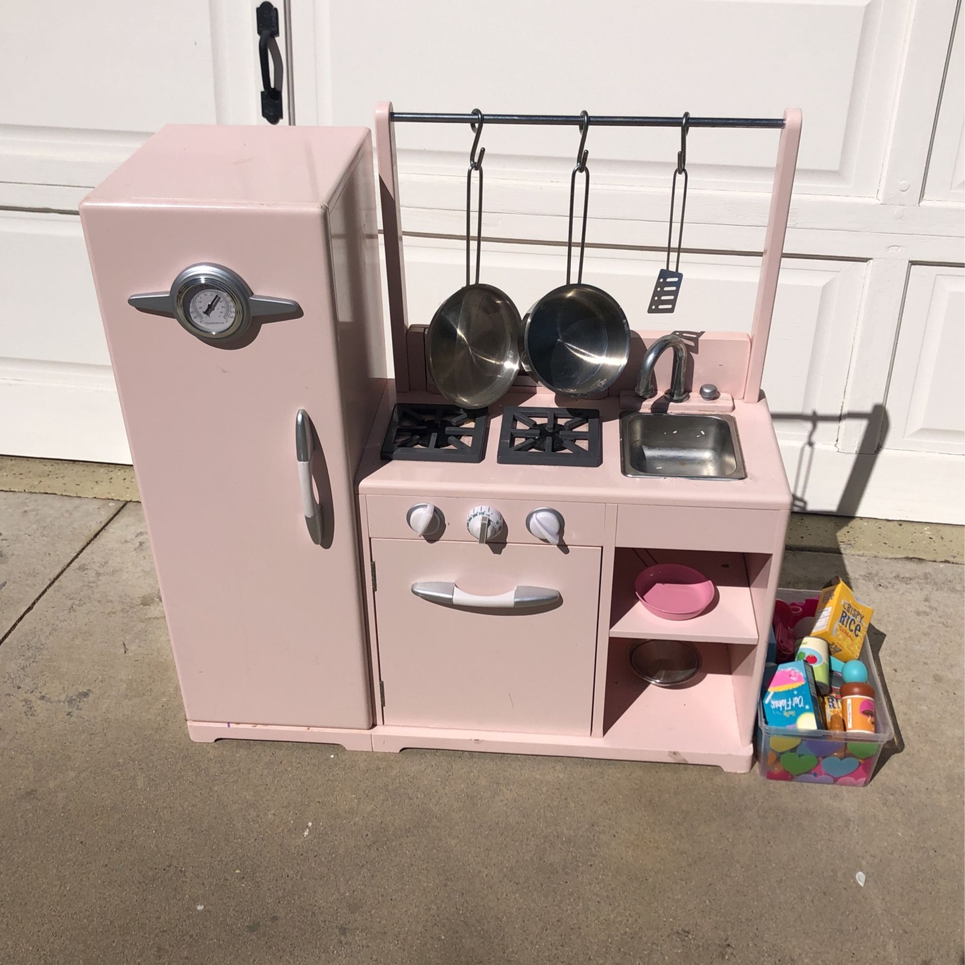 Pottery Barn Kids All In One Complete Kitchen Light Pink With Pots Pans