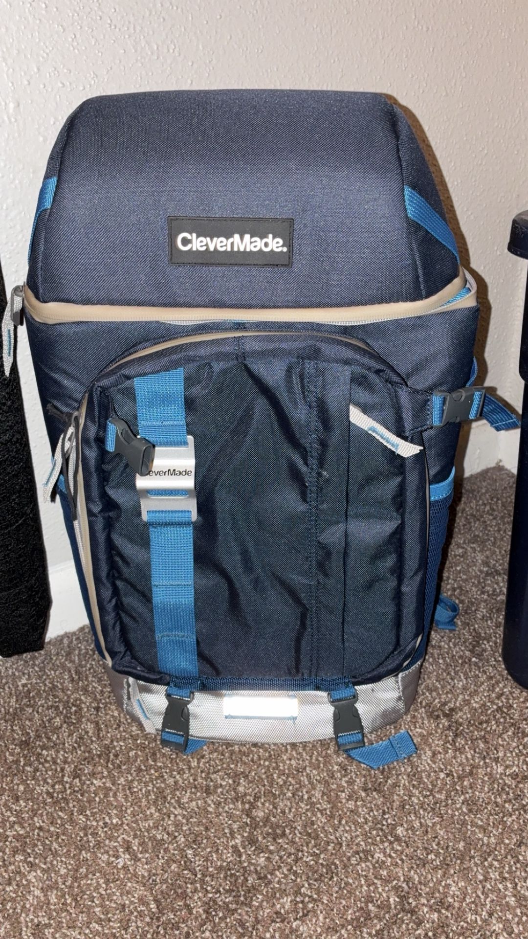 CleverMade Cardiff 24-Can Backpack Cooler, Navy/Neptune Blue