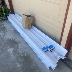 3 8 Foot Fleursent Lights