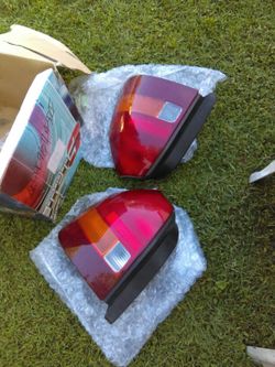 Tail lights for a 96 civic make offer