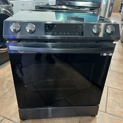 Samsung Electric Stove Smart Slide-in Induction In Black Stainless Steel 