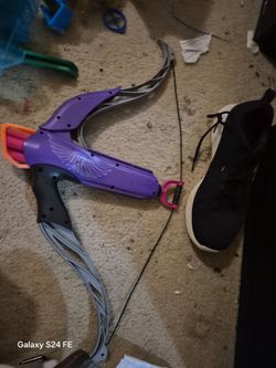 “Guardian Crossbow” / “Rebelle Bow