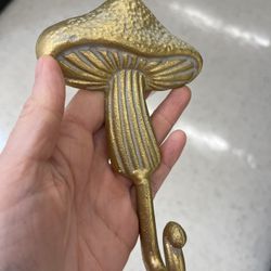Gold cast iron mushroom hook