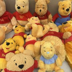 Lot Of Winnie The Pooh Plushy Collection Some Vintage All Sizes Make Offer 