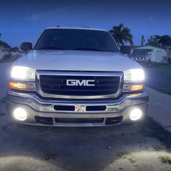 Size H7 LED Headlight Bulbs, 6000K White Super Bright LED Conversion Kit No Adapter Required Easy Install, Replacement Halogen Light Bulb, Pack of 2 (