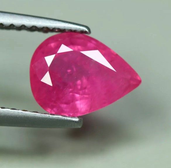 GIA Certified 1.94Ct Natural Pink Sapphire from East Africa
