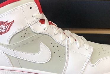 New Jordan 1 “Bugs Bumny” Sz. 11 (NO TRADES)