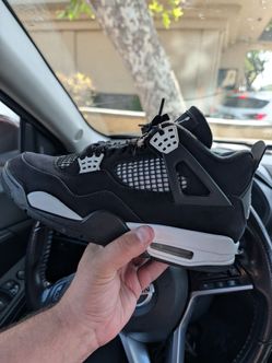 Jordan thunder 4 size 9