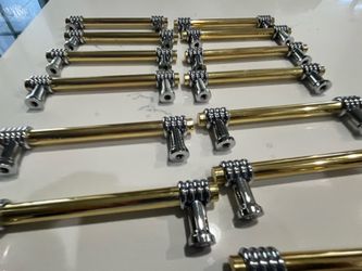 Cabinet handles