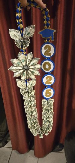 Graduation Lei