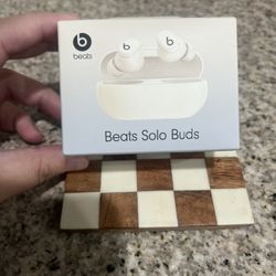 Beats Solo Buds 