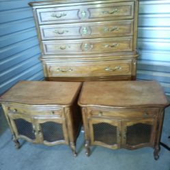 Vintage 1979-80 Solid Oak Thomasville Bedroom Set