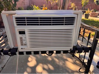 Window Air Conditioning Working Great