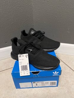 Boys Size 2 Adidas Shoes- Swift Run