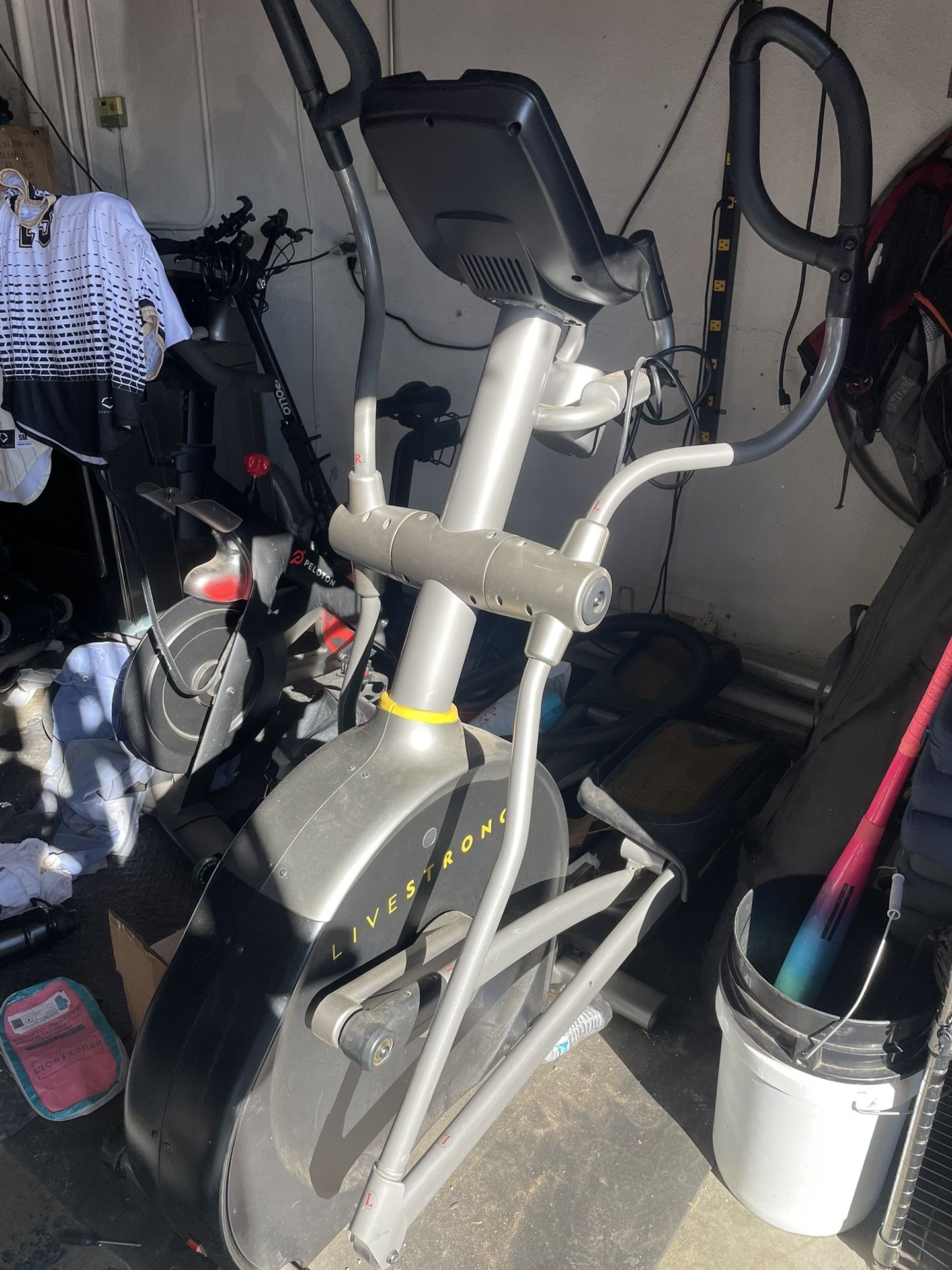 Elliptical Exercise Machine