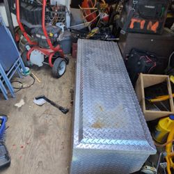 4ft Toolbox 