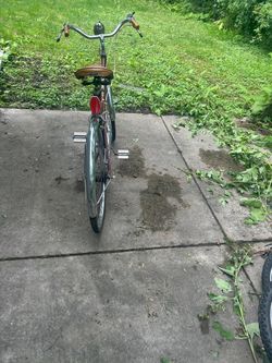 vintage Raleigh bicycle, likely an English model.