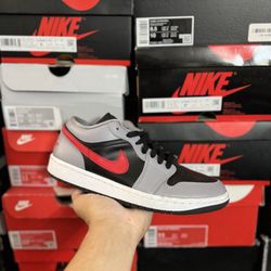 Jordan 1 Low Cement Grey Fire Red size 8W VNDS