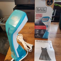 Black and Decker compact garment steamer