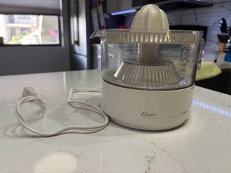 Vintage 1988 Oster Designer Automatic Citrus Juicer (Model 4140) - Works Great!