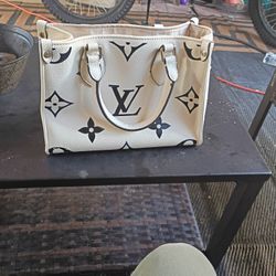 Louis Vuitton  made in Paris 