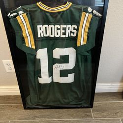 Aaron Roger’s Signed Jersey 