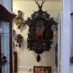 MONUMENTAL COUKOO CLOCK 7ft. From Top Of Antlers To Bottom Of Pendulum 