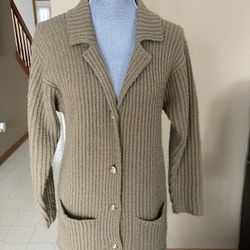 Very warm Thick Ladies cardigan Size small fits like a medium