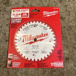 Milwaukee 5-3/8 in. × 36-Tooth Carbide Fine Finish Circular Saw Blade