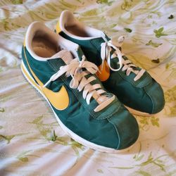 Nike Cortez gorge green yellow ochre men's size 10