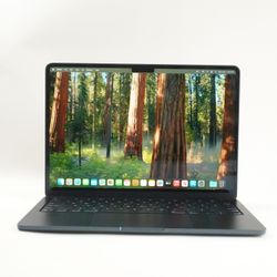 2022 Apple MacBook Air 13.6" M2 8C GPU 3.5GHz 8GB RAM 256GB SSD