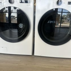 LG Washer & Dryer Set