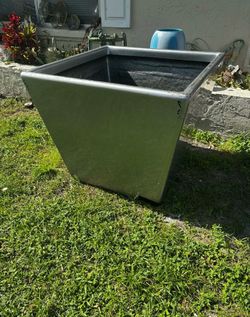 Square Planter 36”x36”x30”H