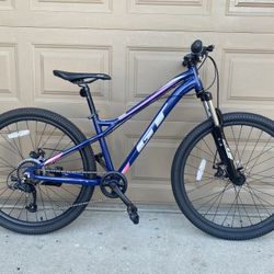 GT Stomper Pro Mountain Bike
