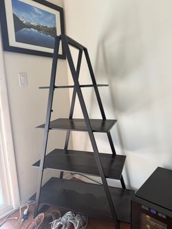 A FRAME STORAGE SHELF