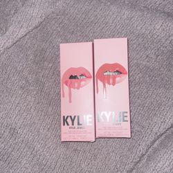 Kylie Velvet Lip Kit