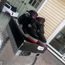 Jordan 4 Breds