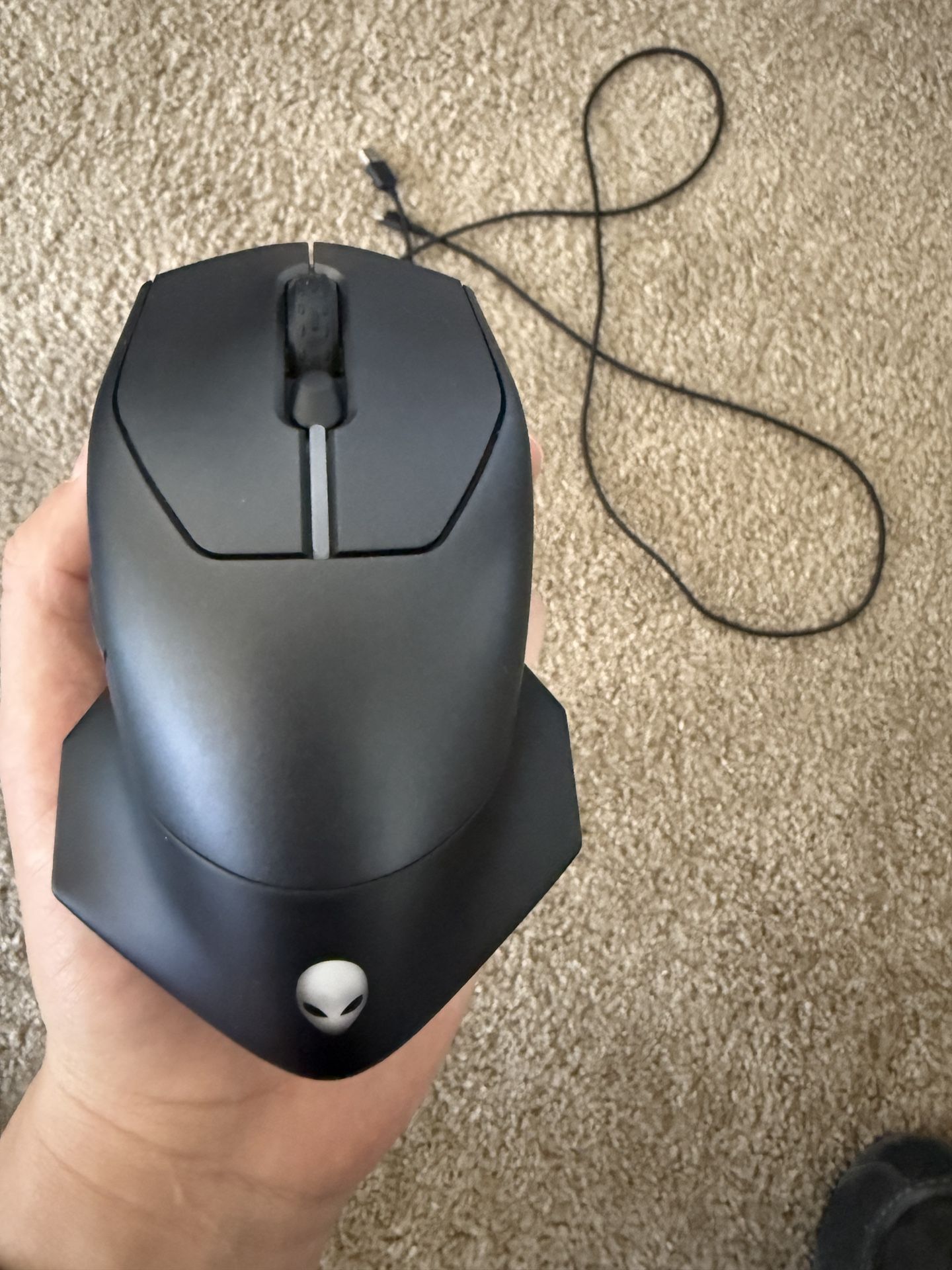 Alienware Wired/Wireless Gaming Mouse AW610M: 16000 DPI Optical Sensor - 350 Hour Rechargeable Battery Life - 7 Buttons - 3-ZONE Alienfx RGB Lighting