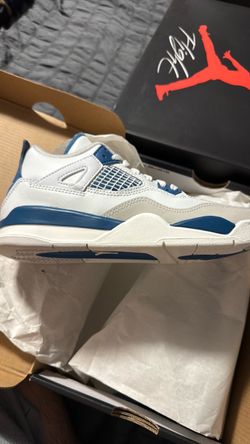 Jordan 4 Military Blue