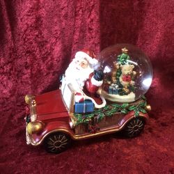 Santa Musical Snow Globe