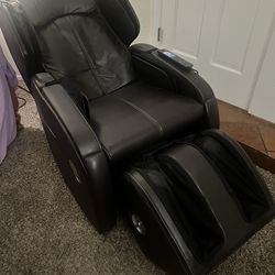 Human Touch HT 6.0 Massage Chair - Excellent Condition