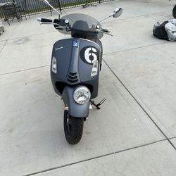 2022 Vespa Sei Giorni 300 ii edition