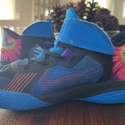 Nike 1Y Kyrie Flytrap 5