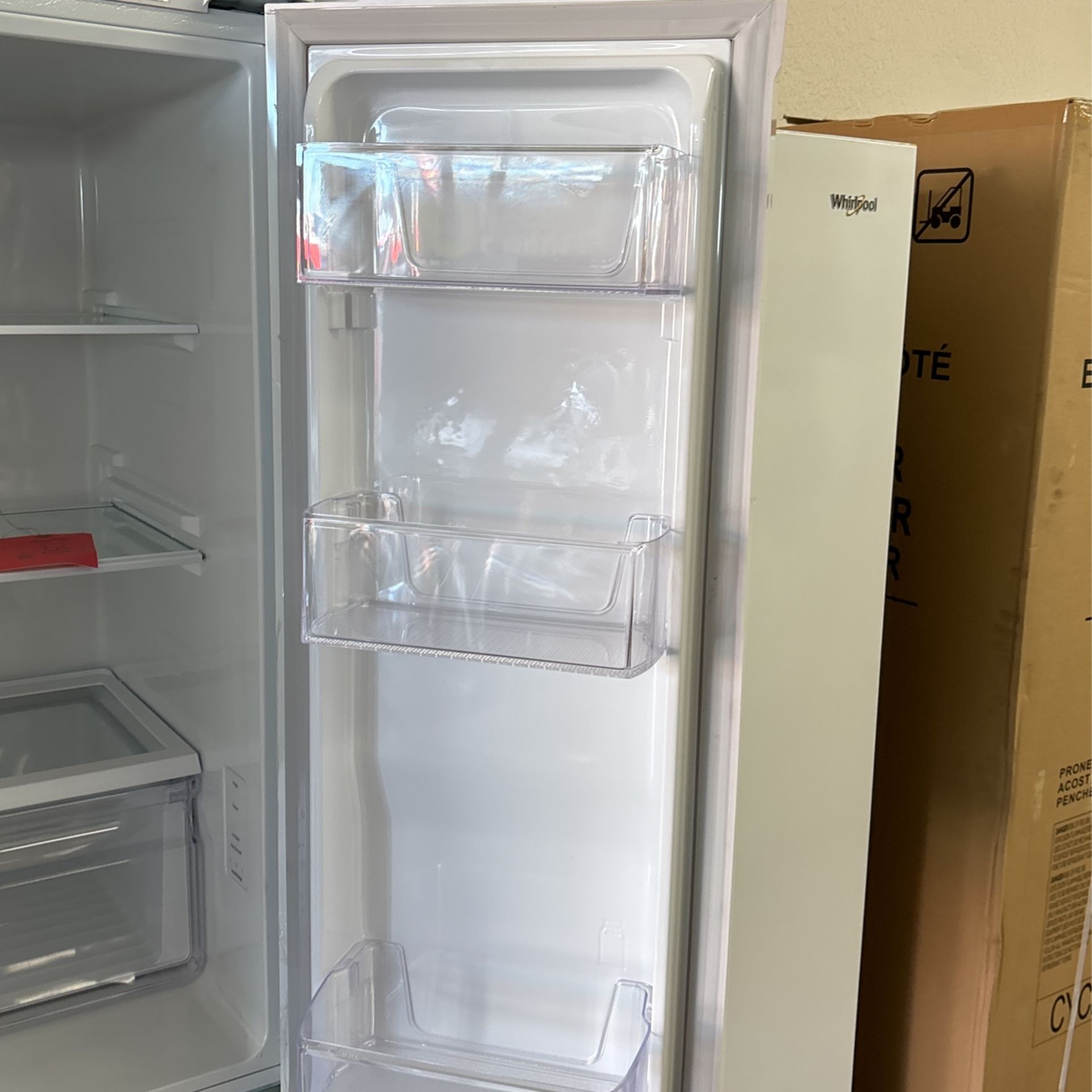 NEW SAMSUNG WHITE FRENCH DOOR REFRIGERATOR for Sale in Los Angeles, CA