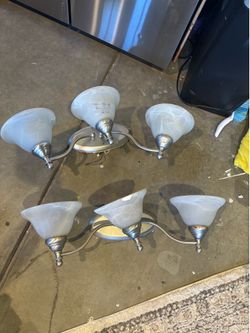 Vanity light fixtures